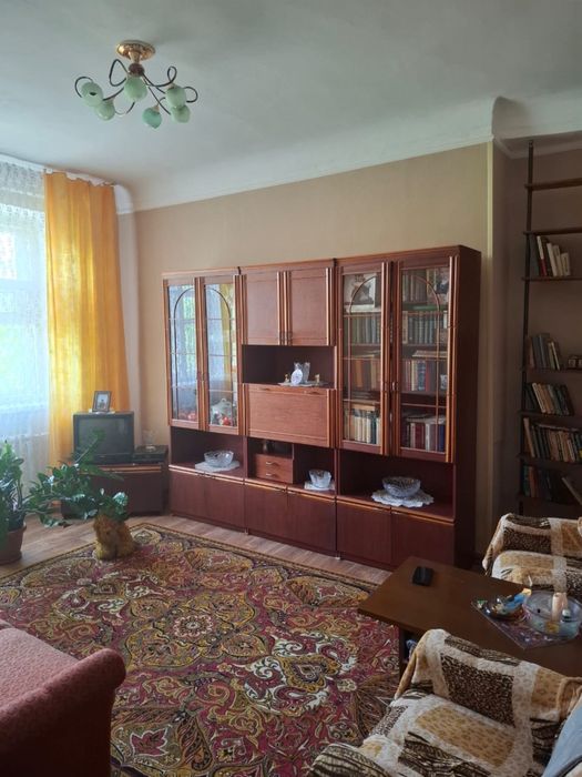 Меняю 3-х ком.кв. в центре Балхаша на 2-3 ком. в Караганде или продам!