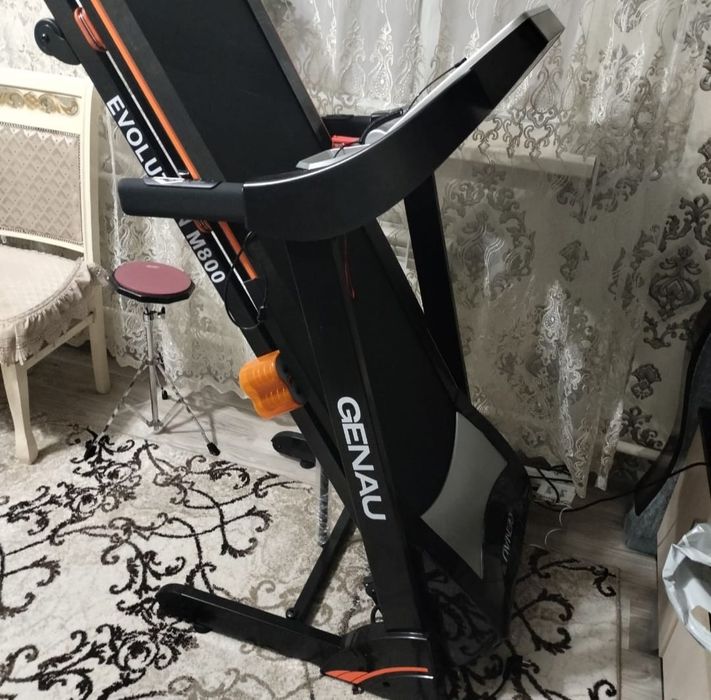 Беговая дорожка genau evoluation