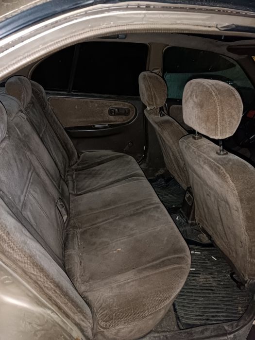 Nissan Primera 1992