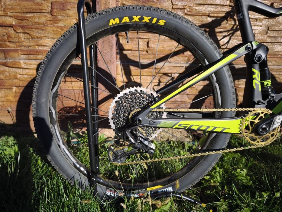 Scott Spark 700 world cup, 27,5 ",  cadru carbon, mountain bike xc