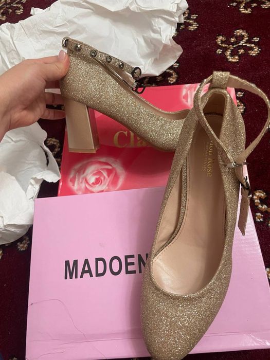 Zolushka tufli, kabluk