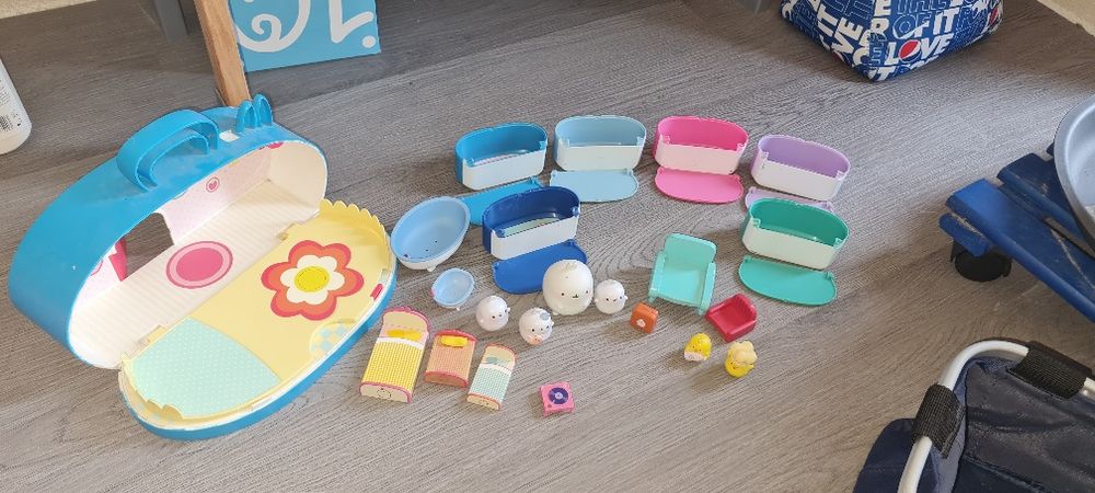 Căsuța  familia Molang jucării figurine