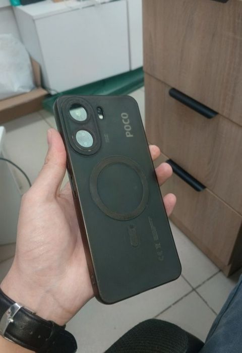 Продается Poco c65 8/256GB