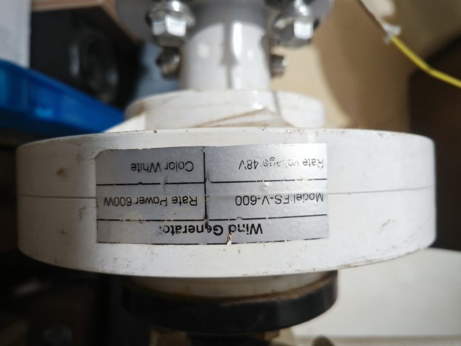 Вятърен генератор 48v-600w