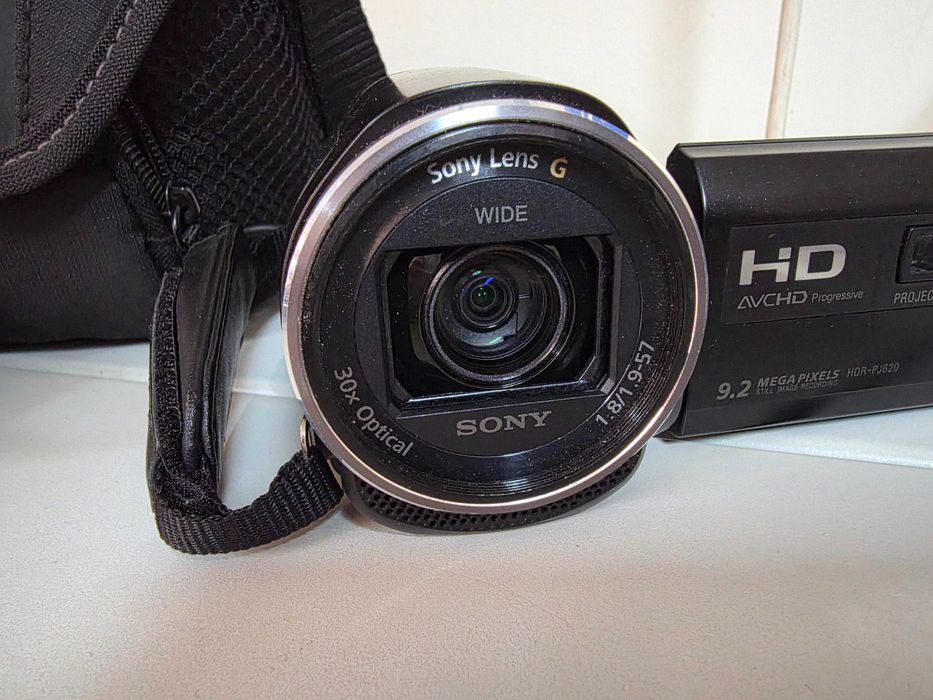 Камера Sony HDR-PJ 620 Handycam