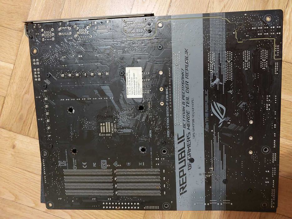 AMD Ryzen 5 5600X + Asus Rog StriX B550-F Gaming