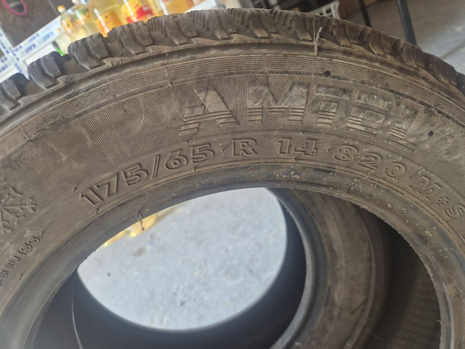 Продам зимние шины