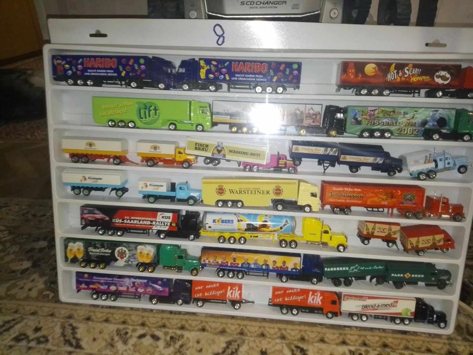 Продавам детски камиончета