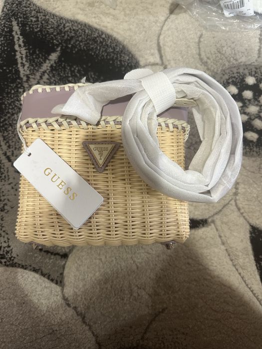 Оригинални дамски чанти guess