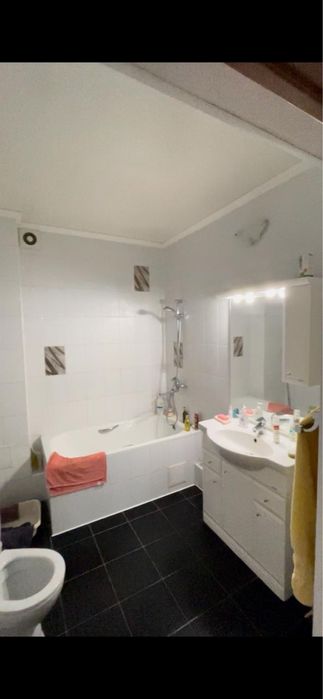 Сдается 2х км квартира