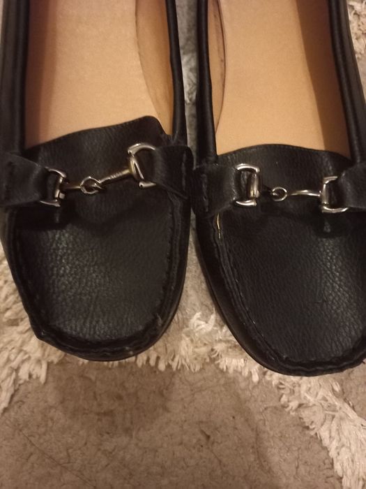 Дамски обувки номер 42