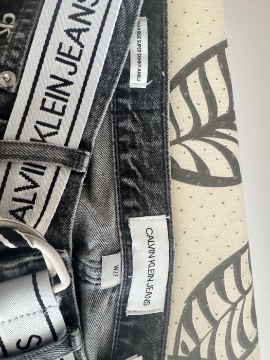 Дамски дънки Calvin Klein, размер 27