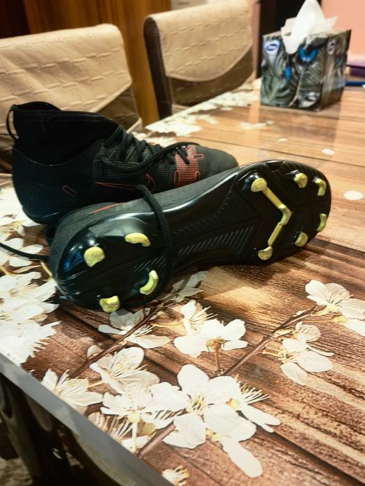 Детски бутонки Nike за деца 37 номер почти нови Цена 50 лева