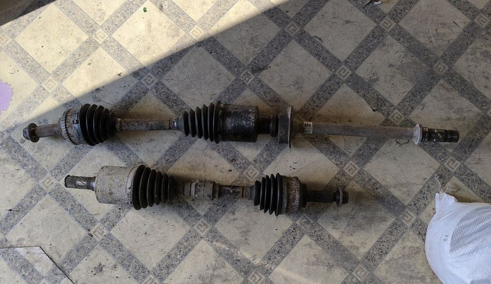 Резервни части Mazda Tribute /2.0 i 16V 4WD 124кс/