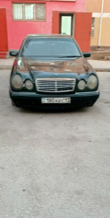 Мерседес Бенц сатылад