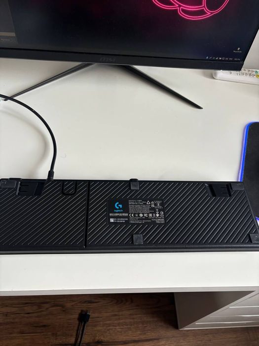 Logitech g512 Механична клавиатура