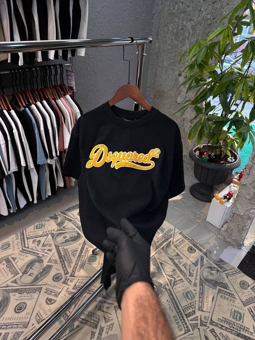 Tricouri pentru bărbați