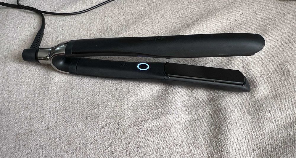 Placa de par profesională GHD Platinum S8T261 neagră defecta