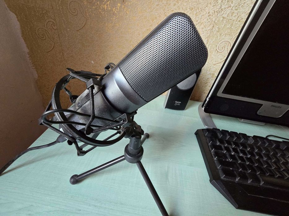 Домашен/Офис Настолен Компютър + Компоненти