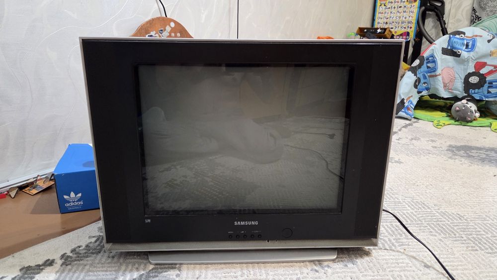 Телевизор самсунг