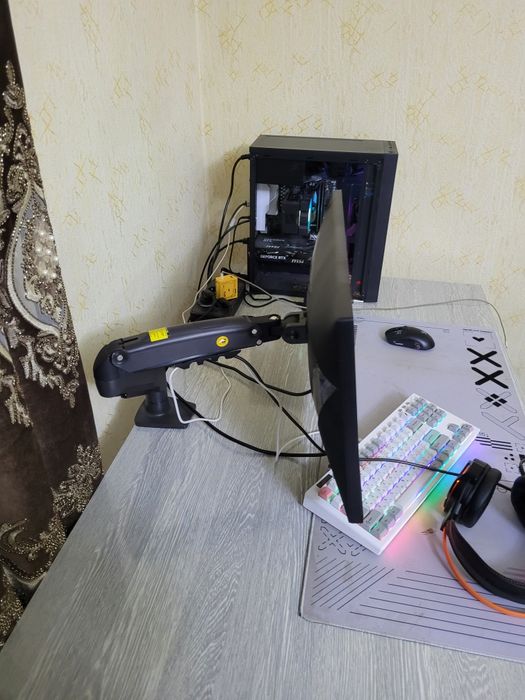 Igravoy kompyuter Tez va arzon narxda sotiladi