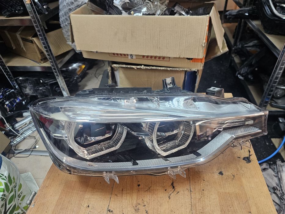 Десен фар фарове BMW F30 Adaptive LED desen far farove бмв ф30 лед
