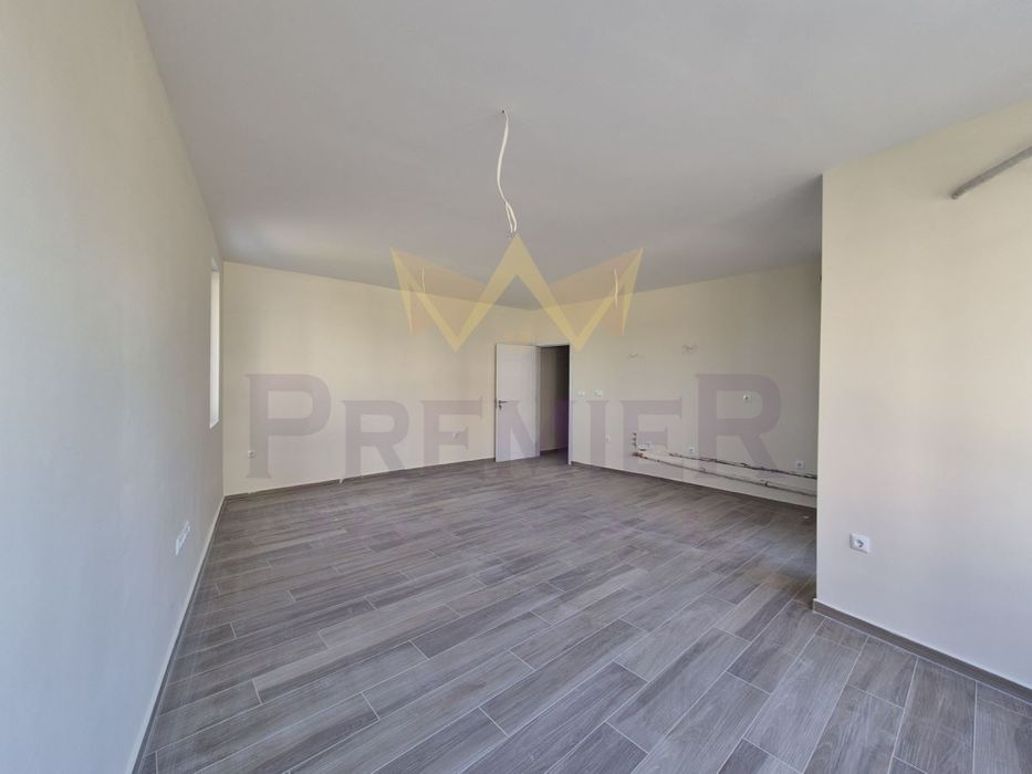 Продава се Тристаен апартамент в Бургас, Меден рудник - зона Д - 93 кв.м за 1615 €/кв.м - Снимка #11