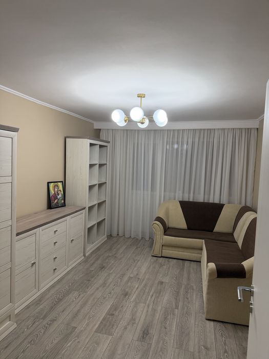 INCHIRIEZ AP. 2 camere