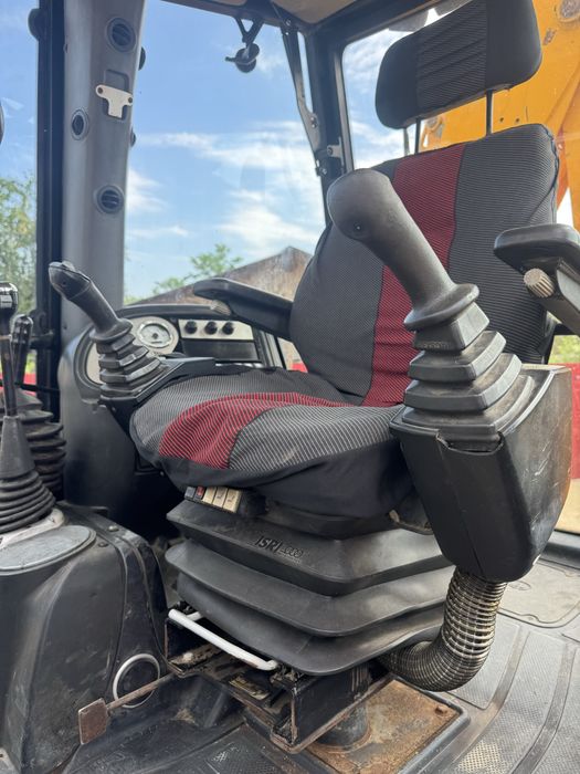 Buldoexcavator jcb 3cx