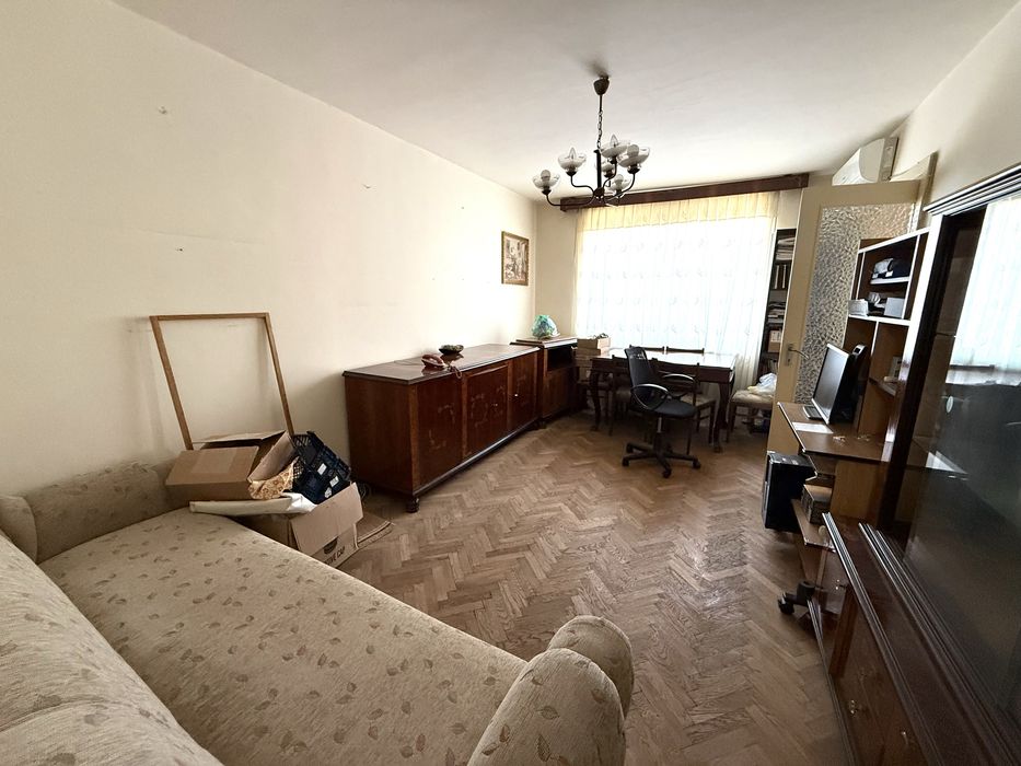 Apartament cu 4 camere Piata Garii etajul 2/4