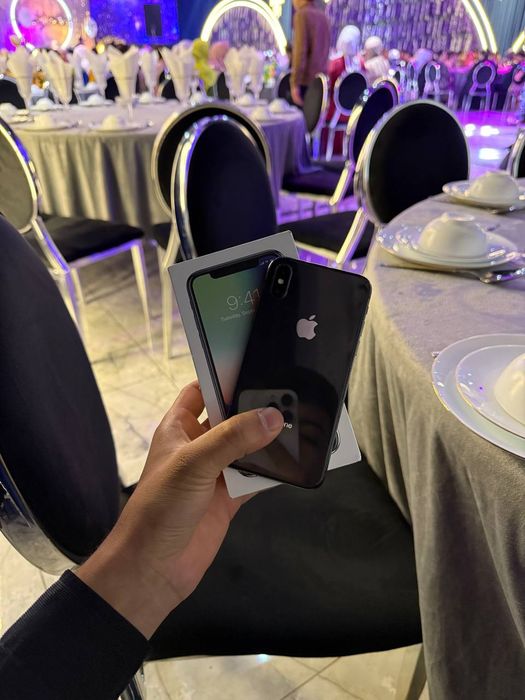 Iphon xs srochni sotiladi