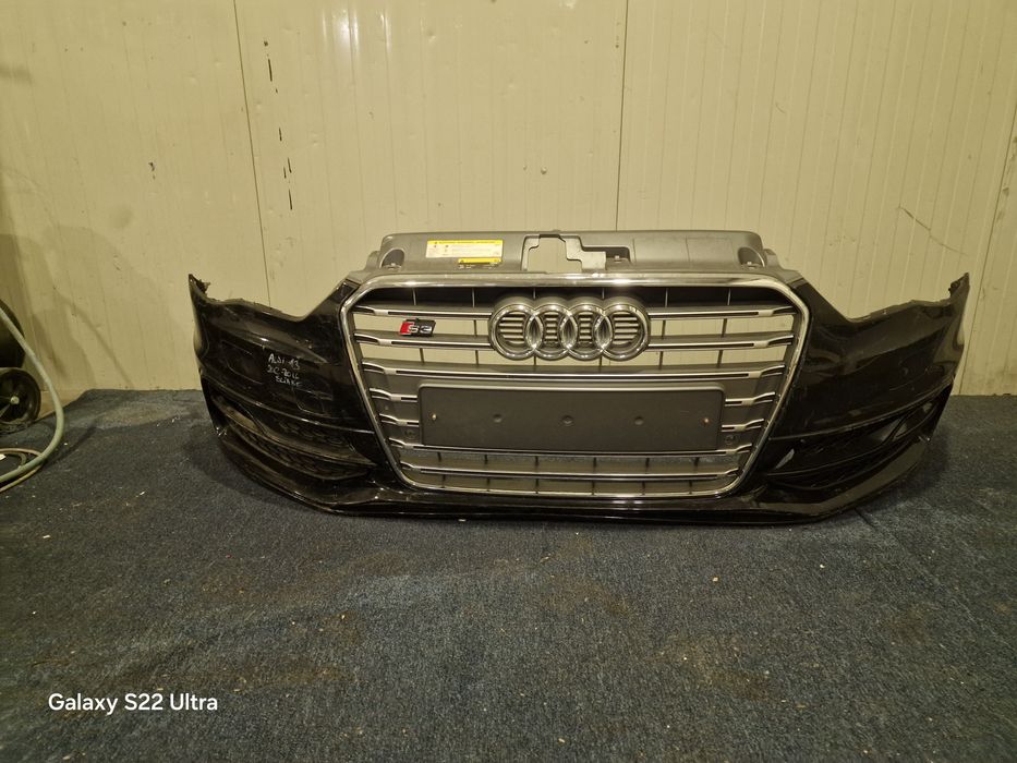 Bara fata cu grile audi q3 sline si audi a3 8v sline