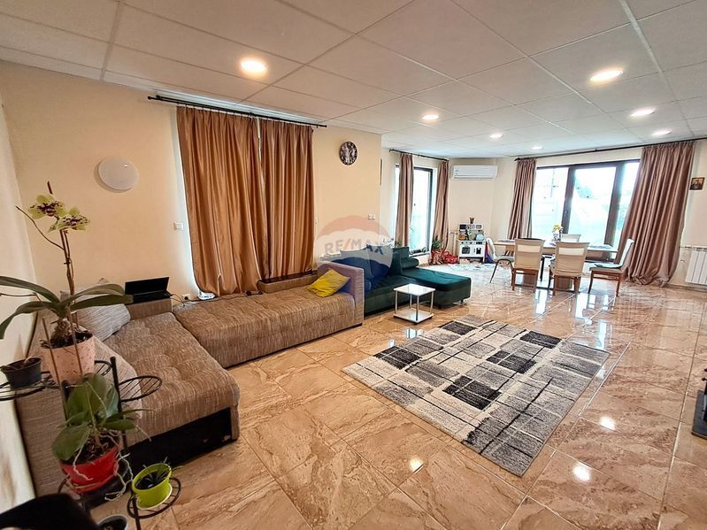 Къща в с.Приселци