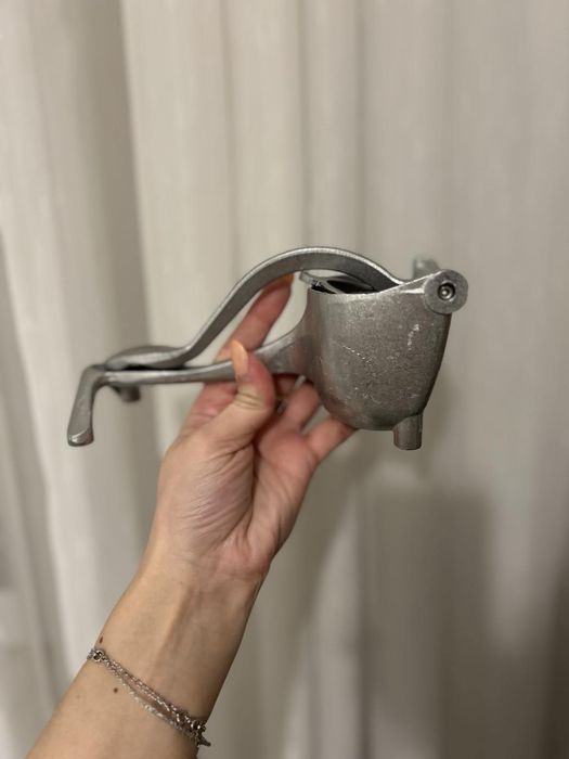 Presa fructe manuala