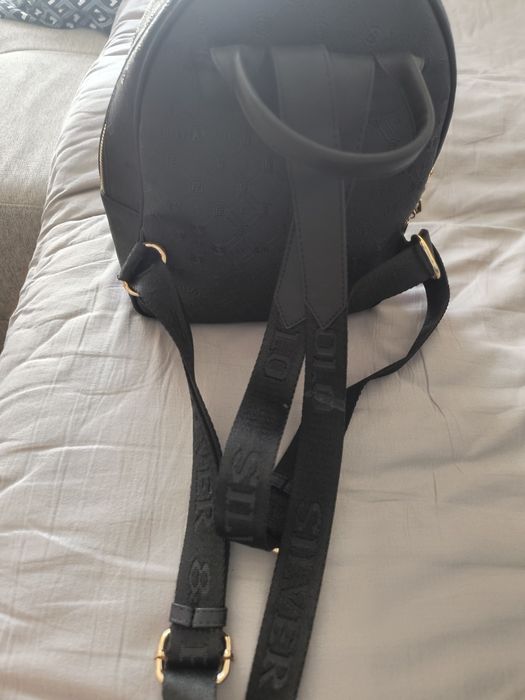Продавам раница Silver and Polo