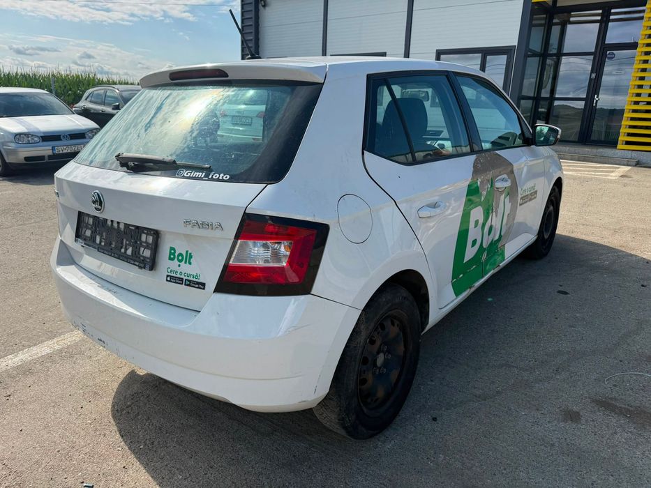 Dezmembrez Skoda fabia 3 hatchback alba lf9e 1.0 benzina CHYB 2015 volan stanga