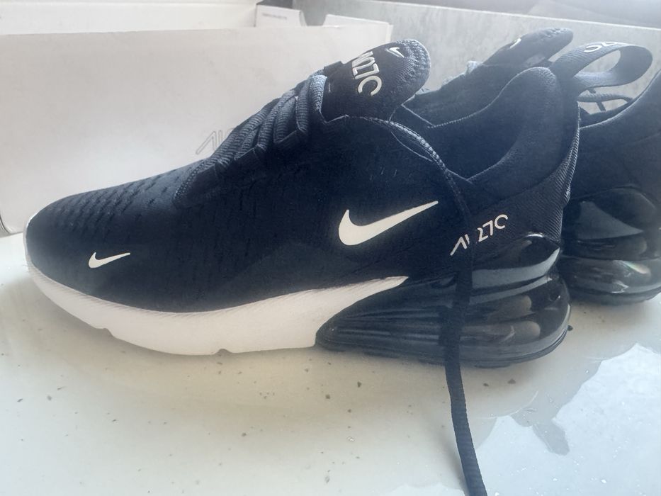 Маратонки Nike W Airmax 270