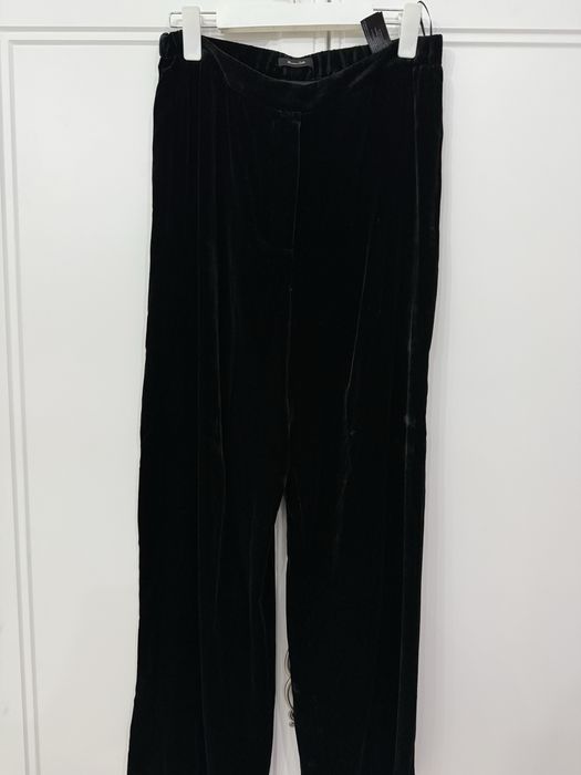 Бархатные брюки от Massimo dutti