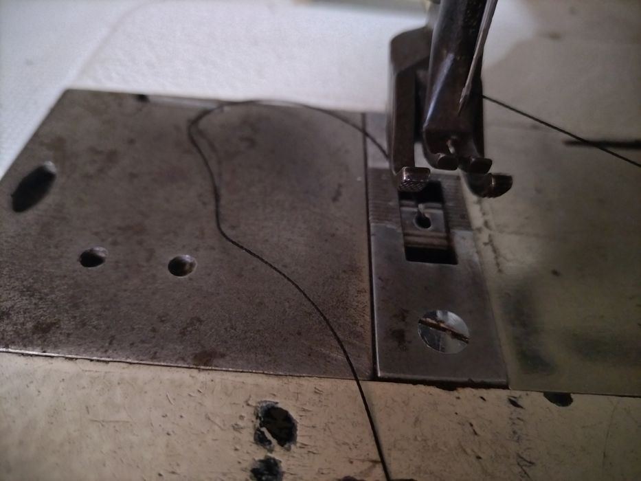 Masina de cusut. Pfaff 1245 triplu transport