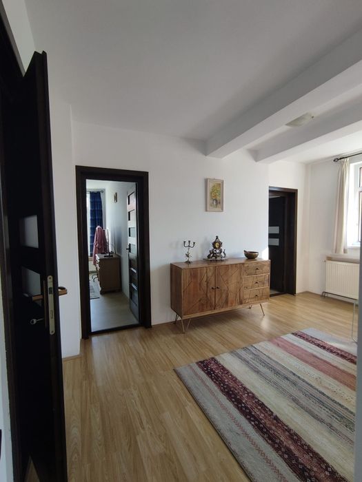 Vand/Inchiriez casă familială