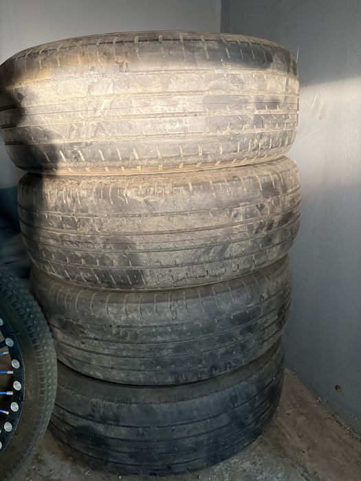 Продам б/у резину