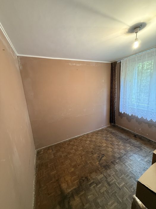 Apartament 3 camere, decomandat, etaj 2/4,zona Negru Vodă