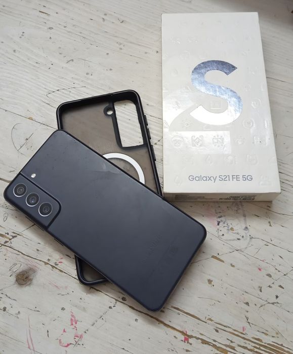 Samsung s21 fe 5g  обмен есть