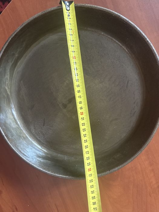 Чугунная сковорода