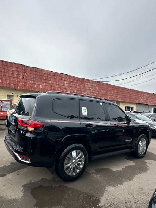 Tayota Land Cruiser Prado 300 VX Srochni sotiladi