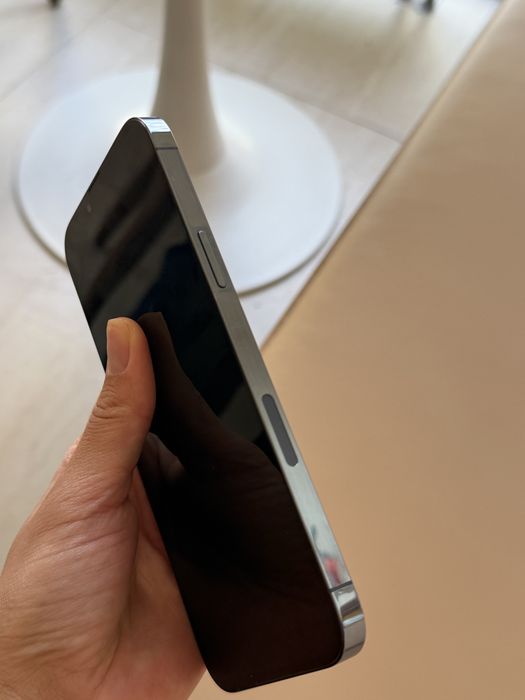 iPhone 13 Pro Max в хорошем состоянии
