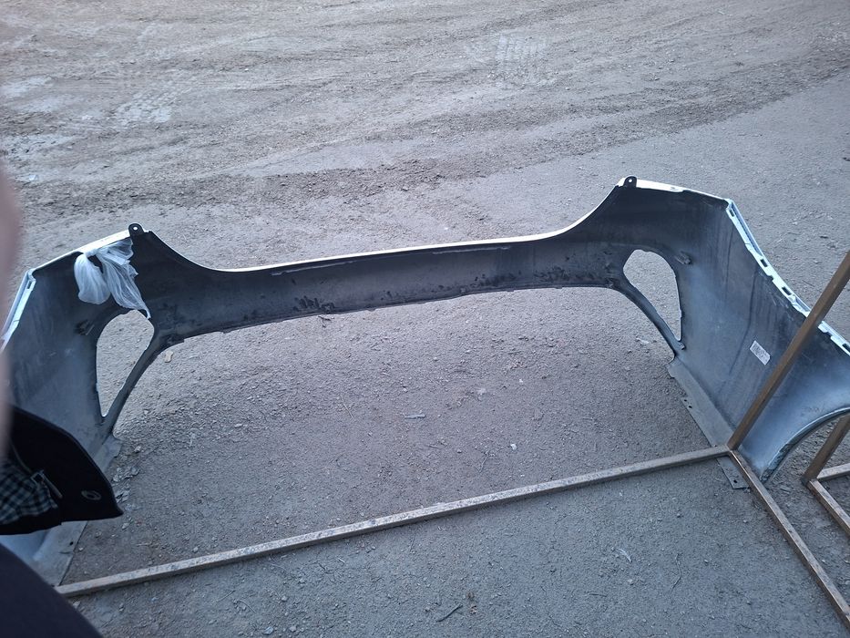 Заднии бампер на KIA CERATO