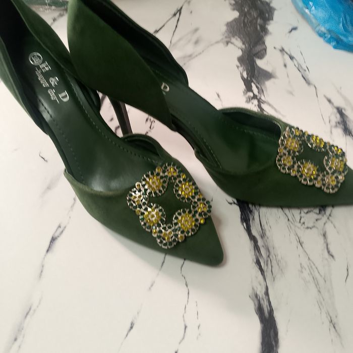 Туфли размером 39