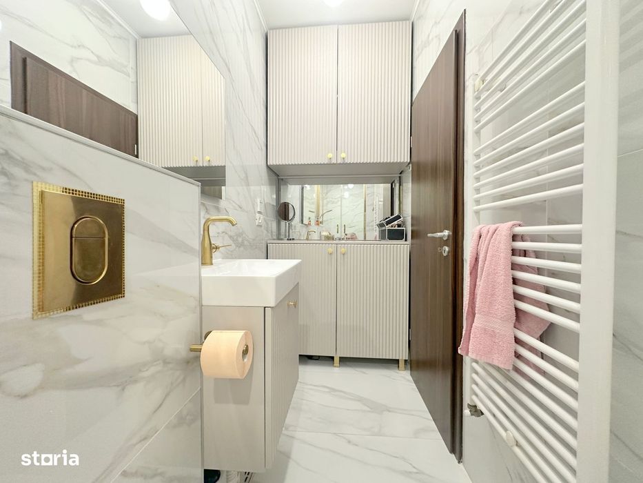 Apartament cu 3 camere de vânzare – Zona Soarelui