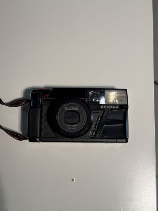 Aparate foto pe film